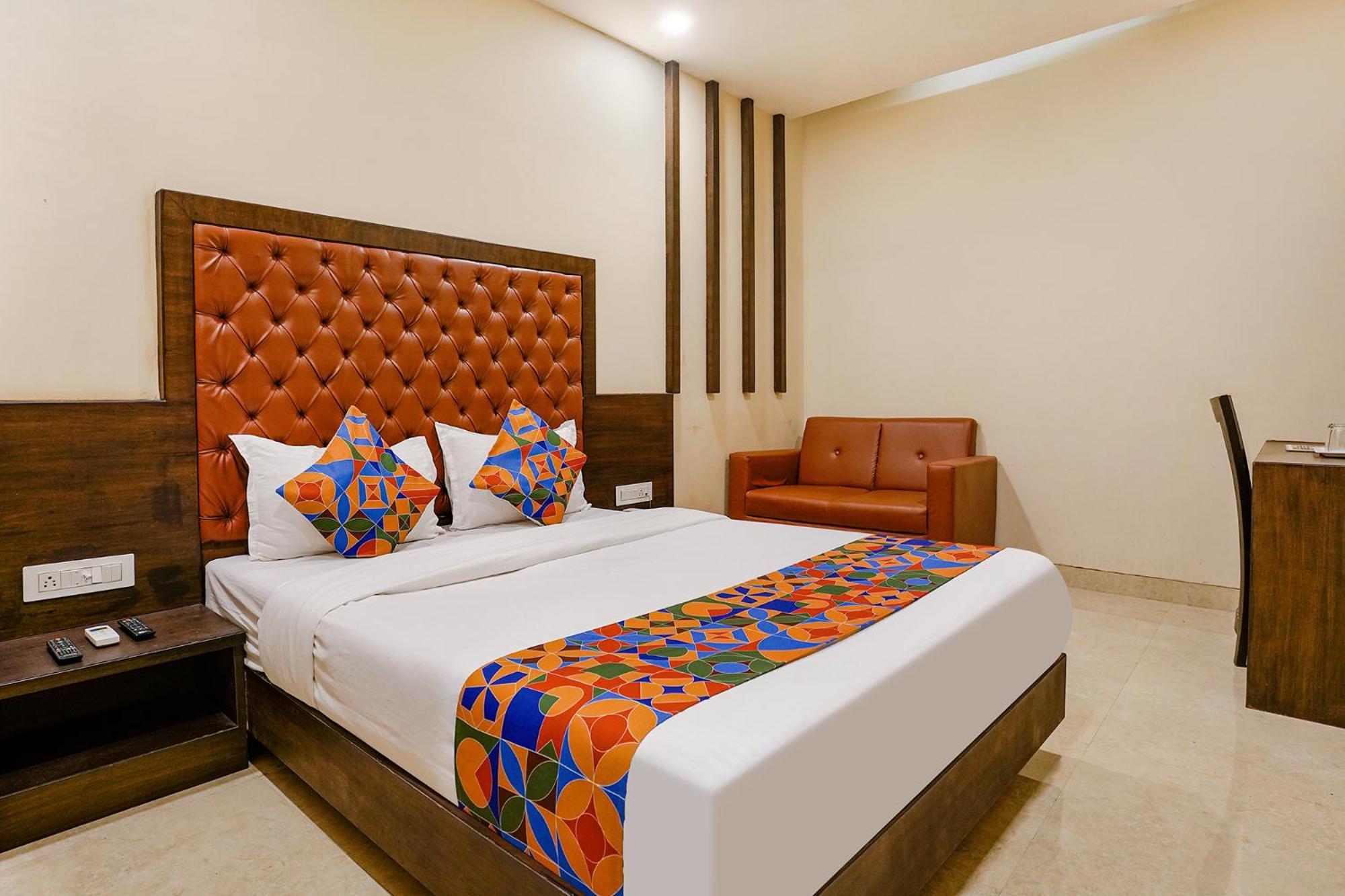 Fabhotel Vertigo Suites - Nr Bkc 뭄바이 외부 사진